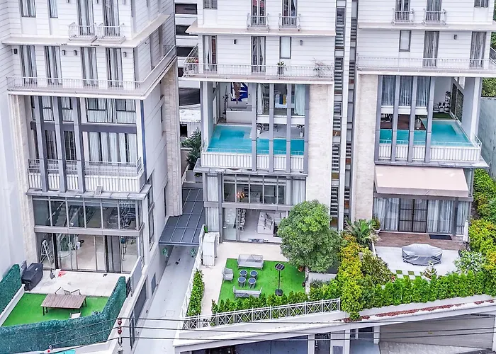 Sukhumvit-thonglor Luxury Pool Club 5 Mins To Bts 素坤逸-通羅 豪華會所泳池別墅 5分鐘到達地鐵 방콕