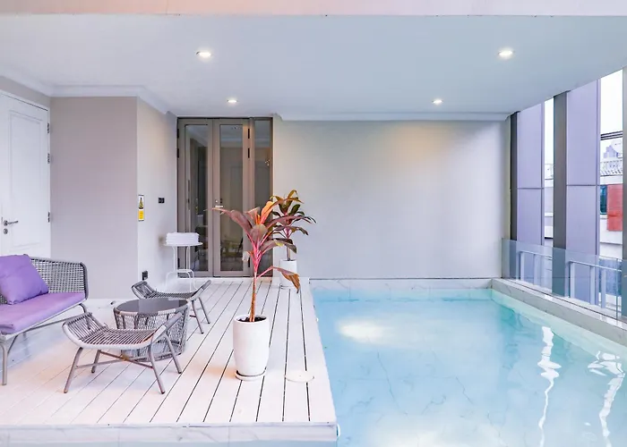 Sukhumvit-thonglor Luxury Pool Club 5 Mins To Bts 素坤逸-通羅 豪華會所泳池別墅 5分鐘到達地鐵